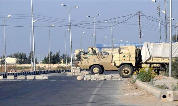 الجيش المصري يقتل انتحاريا كان في طريقه لتنفيذ عملية في اسرائيل 